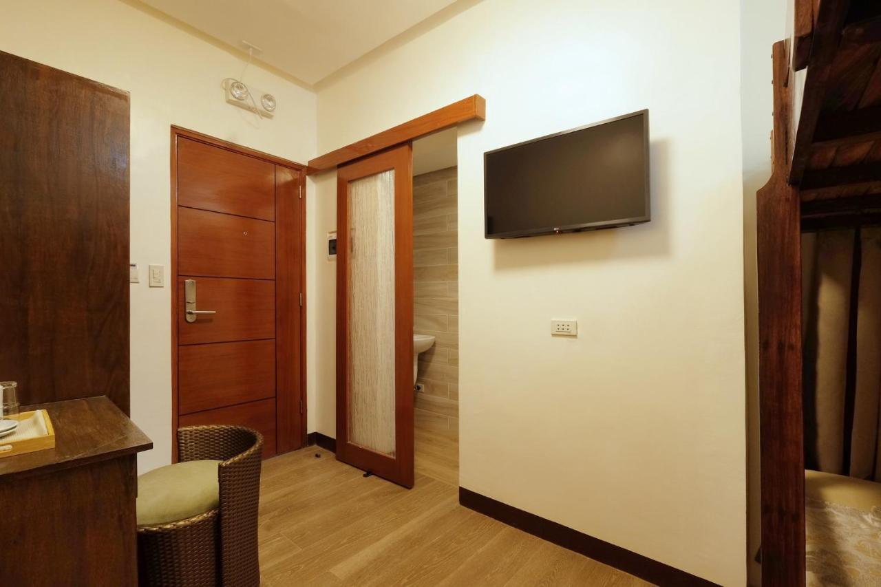Jai-Cob'S Suites โกรอน ภายนอก รูปภาพ